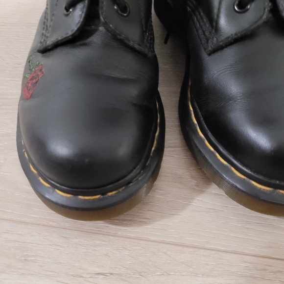 Dr Martens Womens Boots EU37 UK4 US6 Vonda Embroidered Red Roses 14 eyelet Black - Picture 6 of 16